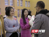 娱乐吃瓜酱牵手八分钟,揭秘明星恋情背后的故事